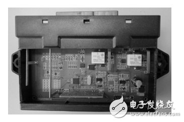 图1：控制器的实物图